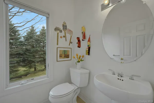 $1,299,000 | 8 Justine Court, Briarcliff Manor, NY 10510