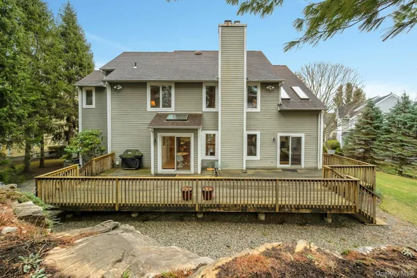 $1,299,000 | 8 Justine Court, Briarcliff Manor, NY 10510