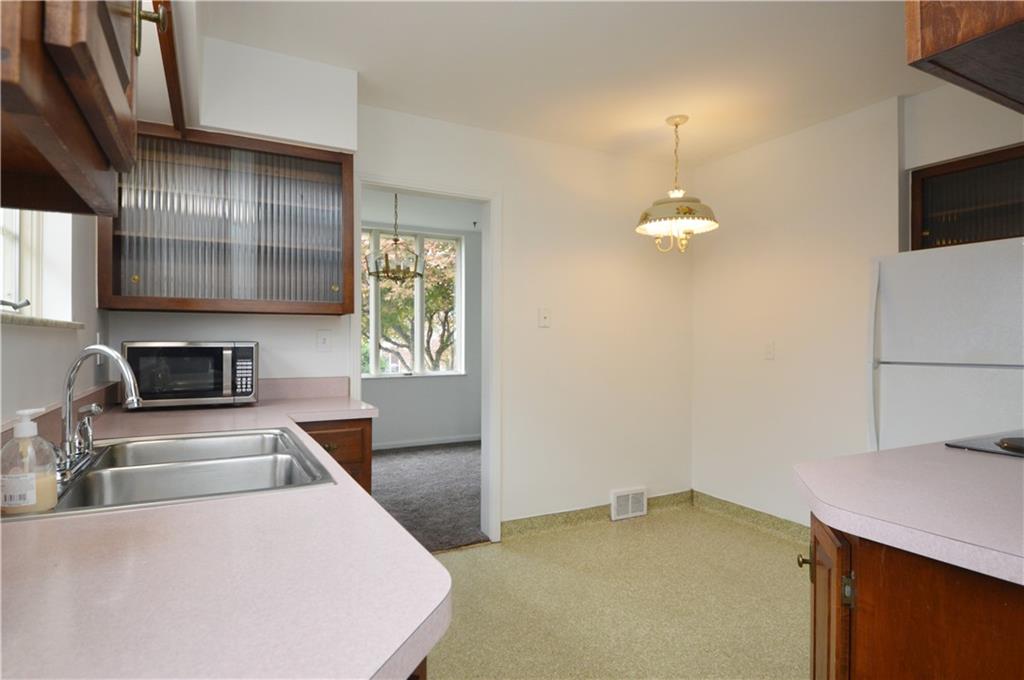 986 Ridge Road Ambridge, PA 15003 - Photo 14 of 37