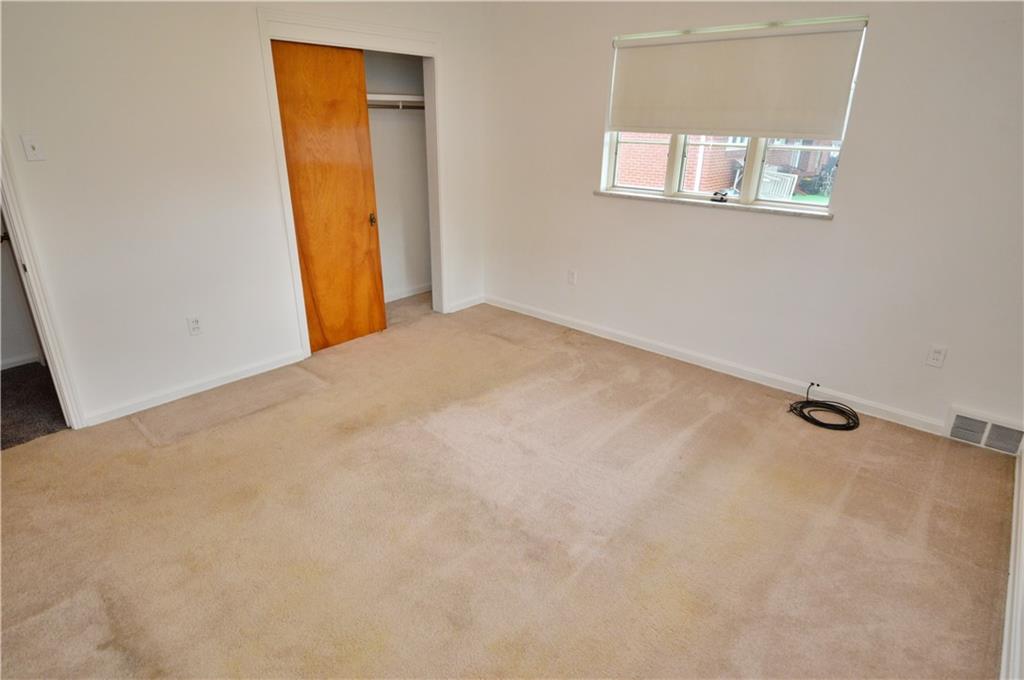 986 Ridge Road Ambridge, PA 15003 - Photo 24 of 37