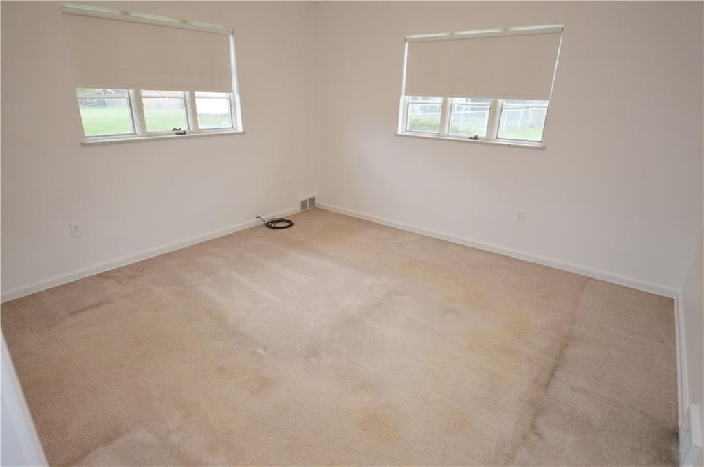 986 Ridge Road Ambridge, PA 15003 - Photo 25 of 37