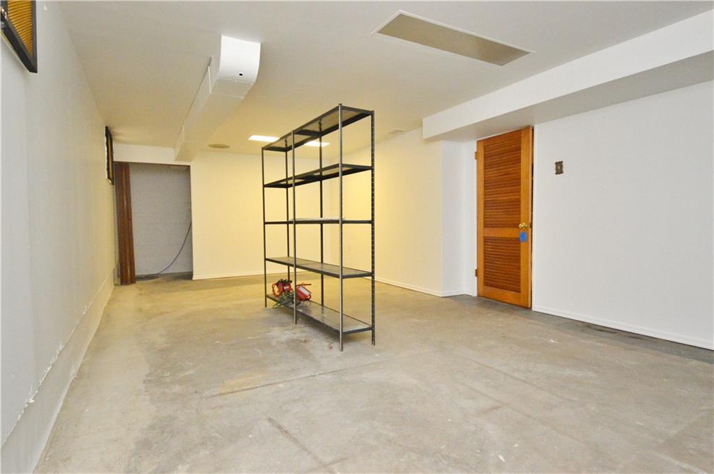 986 Ridge Road Ambridge, PA 15003 - Photo 30 of 37