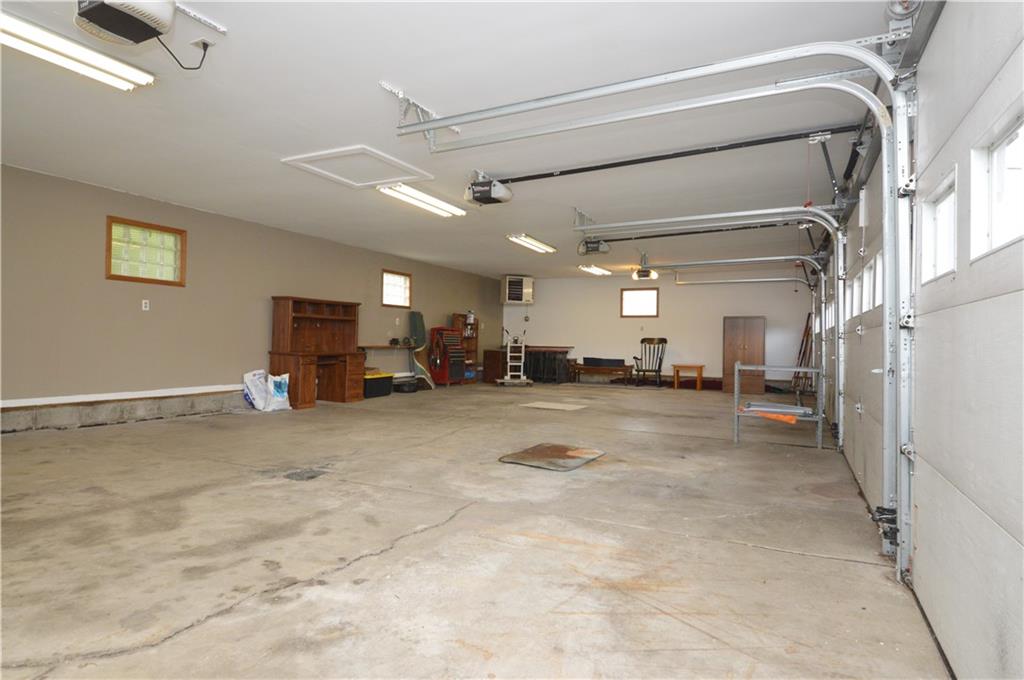 986 Ridge Road Ambridge, PA 15003 - Photo 32 of 37