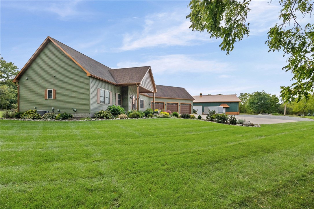8293 Lake Street Road Le Roy, NY 14482 - Photo 3 of 50 Gallery Image 3