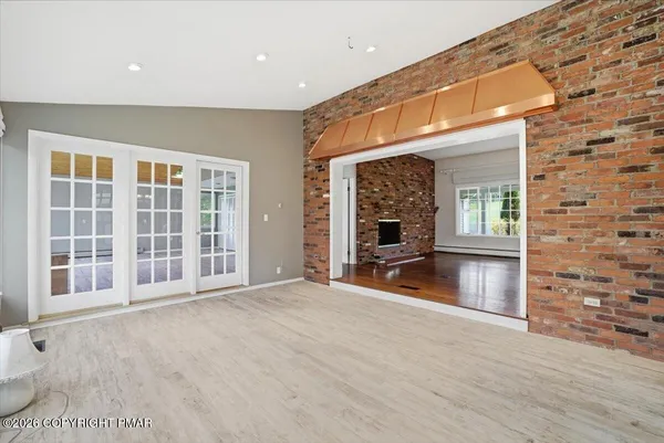 $599,000 | 120 Jermyn Drive, Clarks Summit, PA 18411