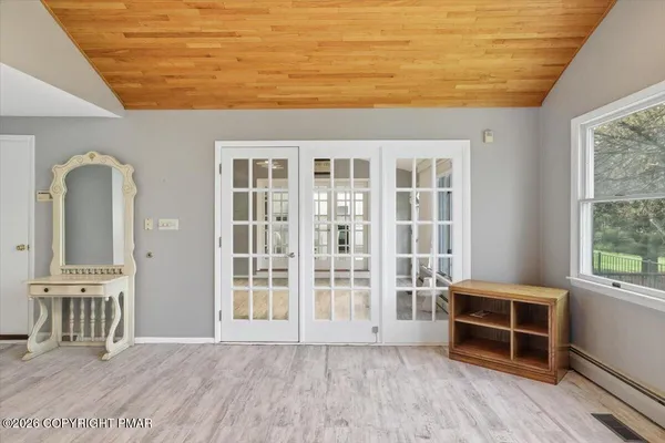 $599,000 | 120 Jermyn Drive, Clarks Summit, PA 18411