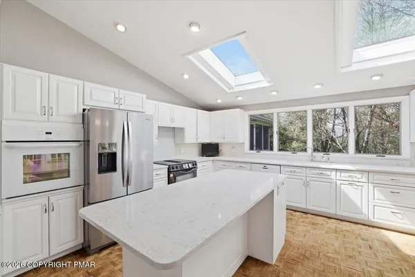 $599,000 | 120 Jermyn Drive, Clarks Summit, PA 18411