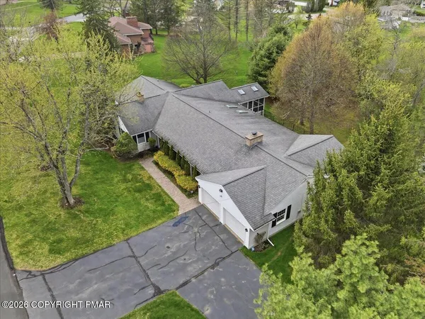 $599,000 | 120 Jermyn Drive, Clarks Summit, PA 18411
