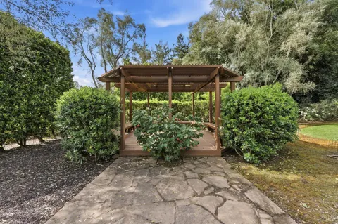 $1,225,000 | 1517 Manzanita Avenue, Santa Rosa, CA 95404