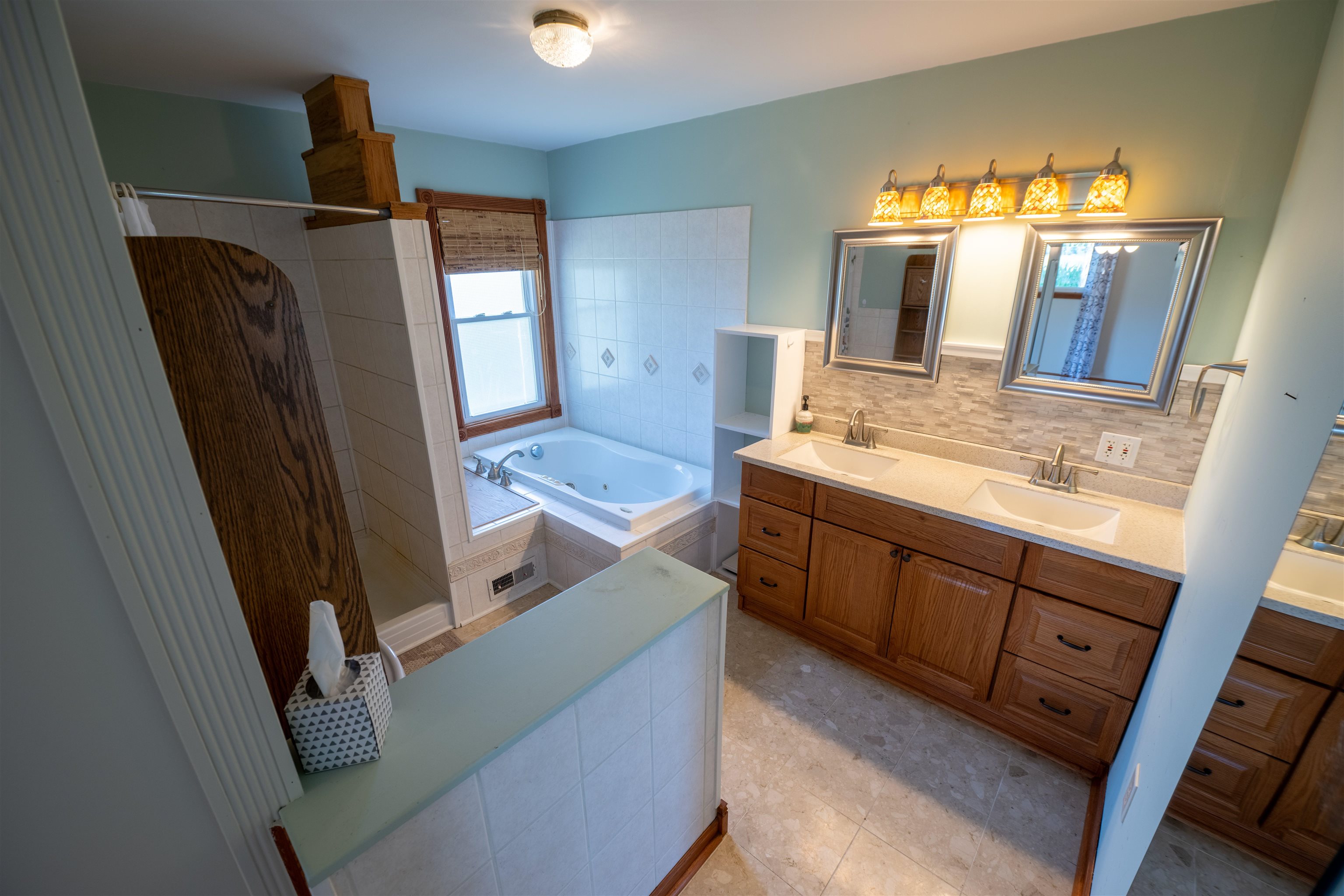 2425 South Poseyville Road Midland, MI 48640 - Photo 22 of 48