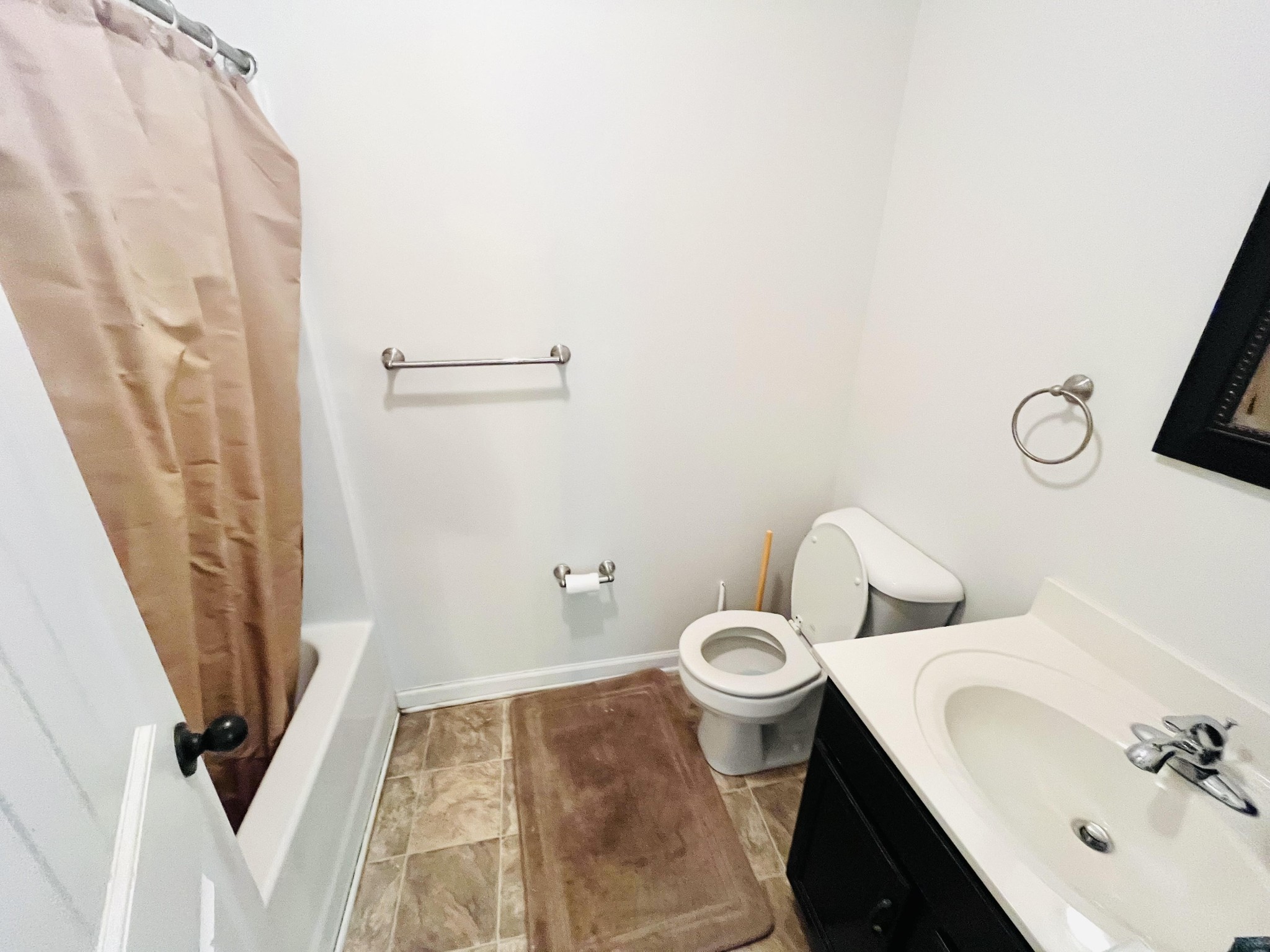 1476 Haynes Road Woodlawn, TN 37191 - Photo 17 of 31 Large Bonus room with walk-in closet and full bath