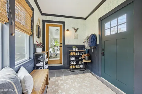 $575,000 | 14 County Court, Pittsfield, MA 01201
