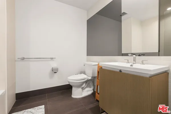 $3,500 | 889 Francisco Street, Unit 2602, Los Angeles, CA 90017