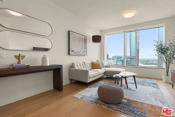 $3,500 | 889 Francisco Street, Unit 2602, Los Angeles, CA 90017