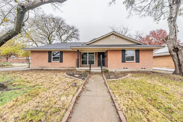 $315,000 | 4518 Live Oak Drive, Mesquite, TX 75150