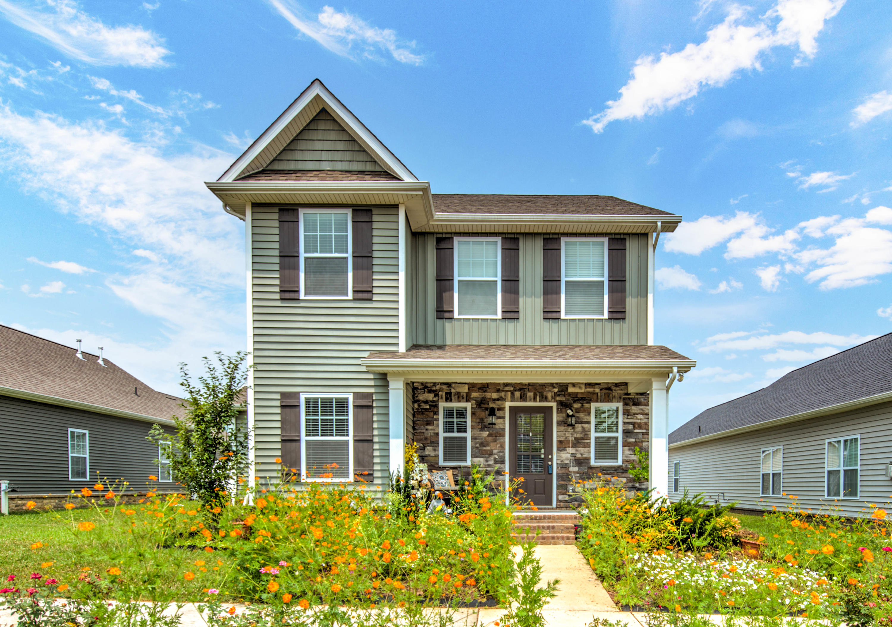 125 Hackberry Street Oak Ridge, TN 37830 - Photo 1 of 36 1