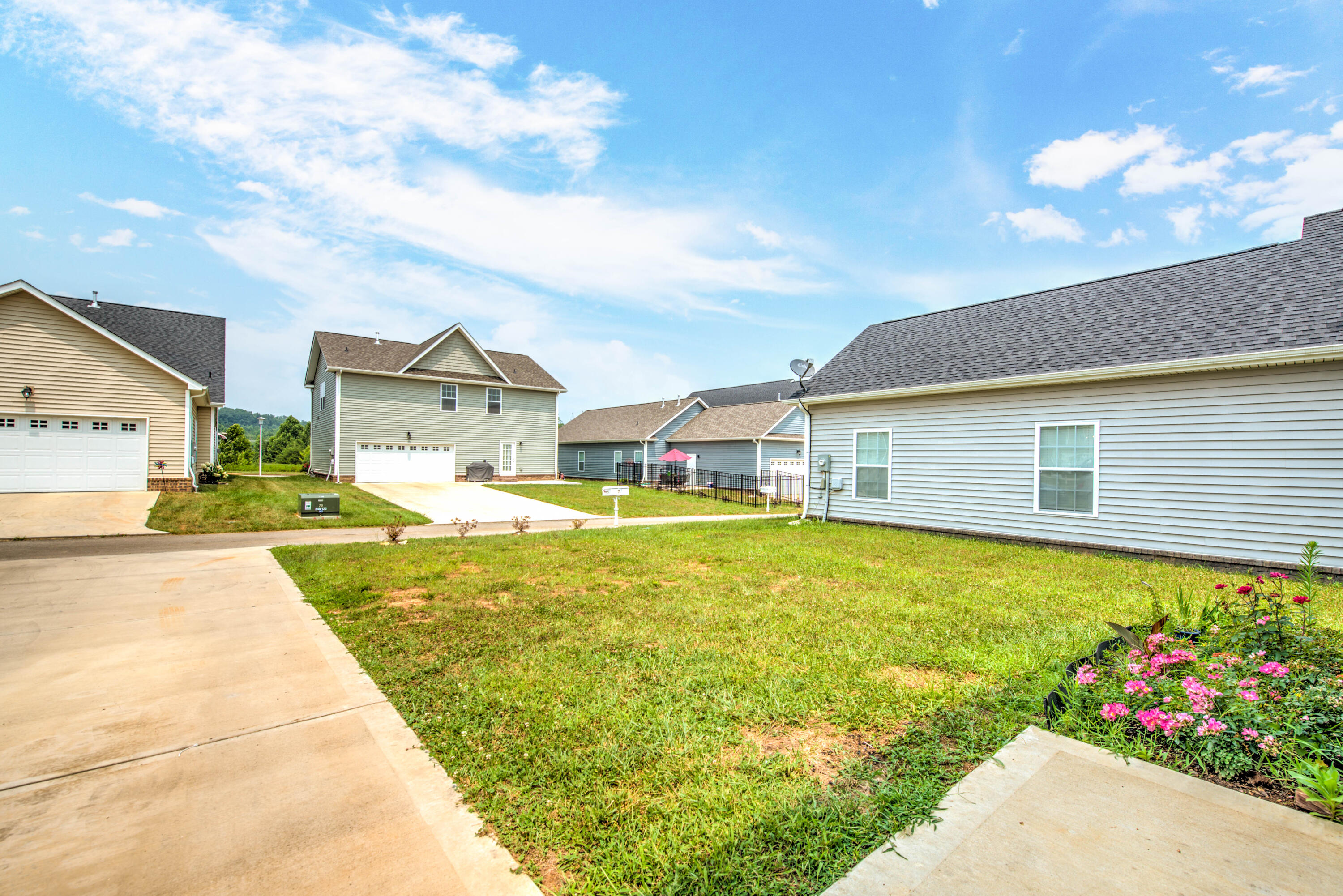 125 Hackberry Street Oak Ridge, TN 37830 - Photo 23 of 36 25