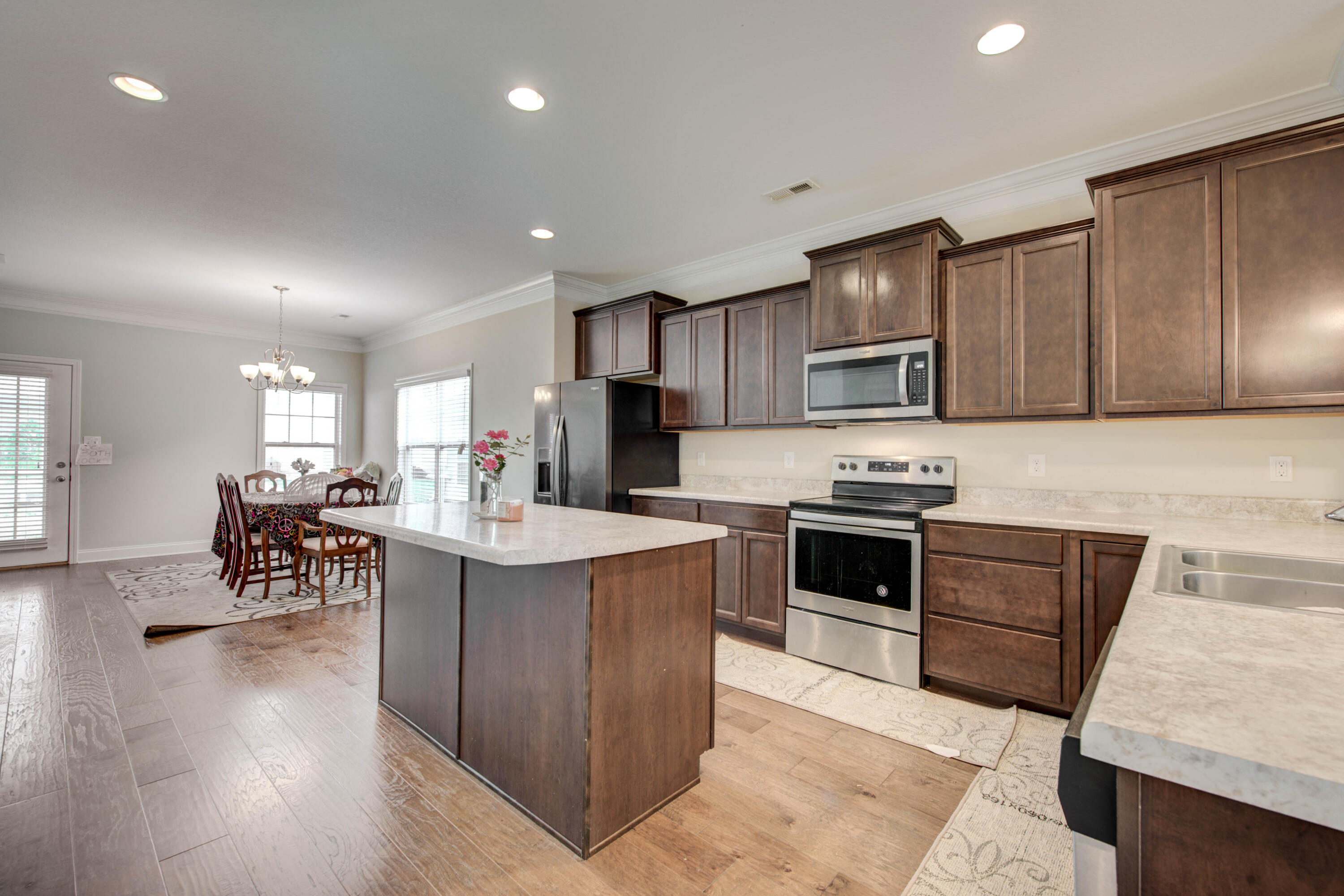 125 Hackberry Street Oak Ridge, TN 37830 - Photo 5 of 36 8