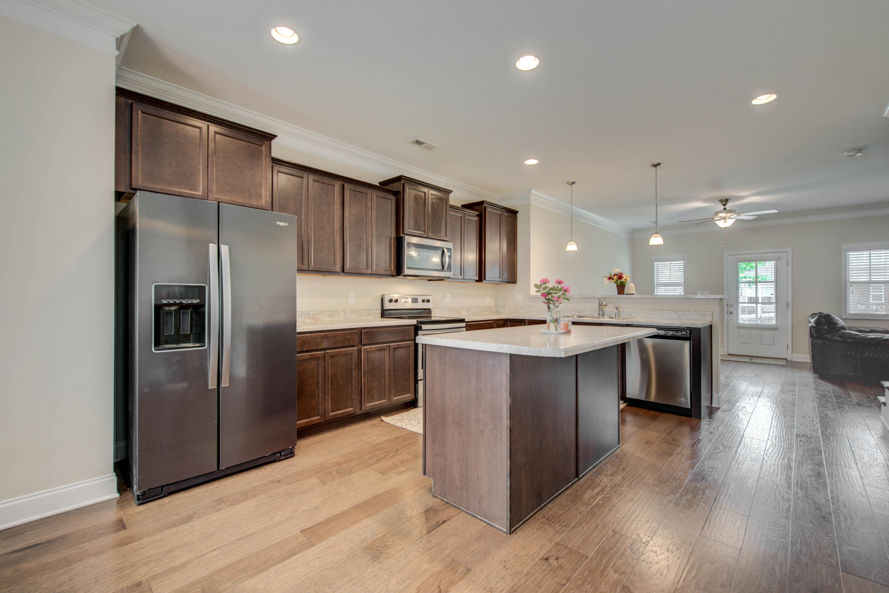 125 Hackberry Street Oak Ridge, TN 37830 - Photo 6 of 36 9