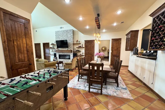 $995,000 | 1048 11th Street, Rock Island, TX 78934