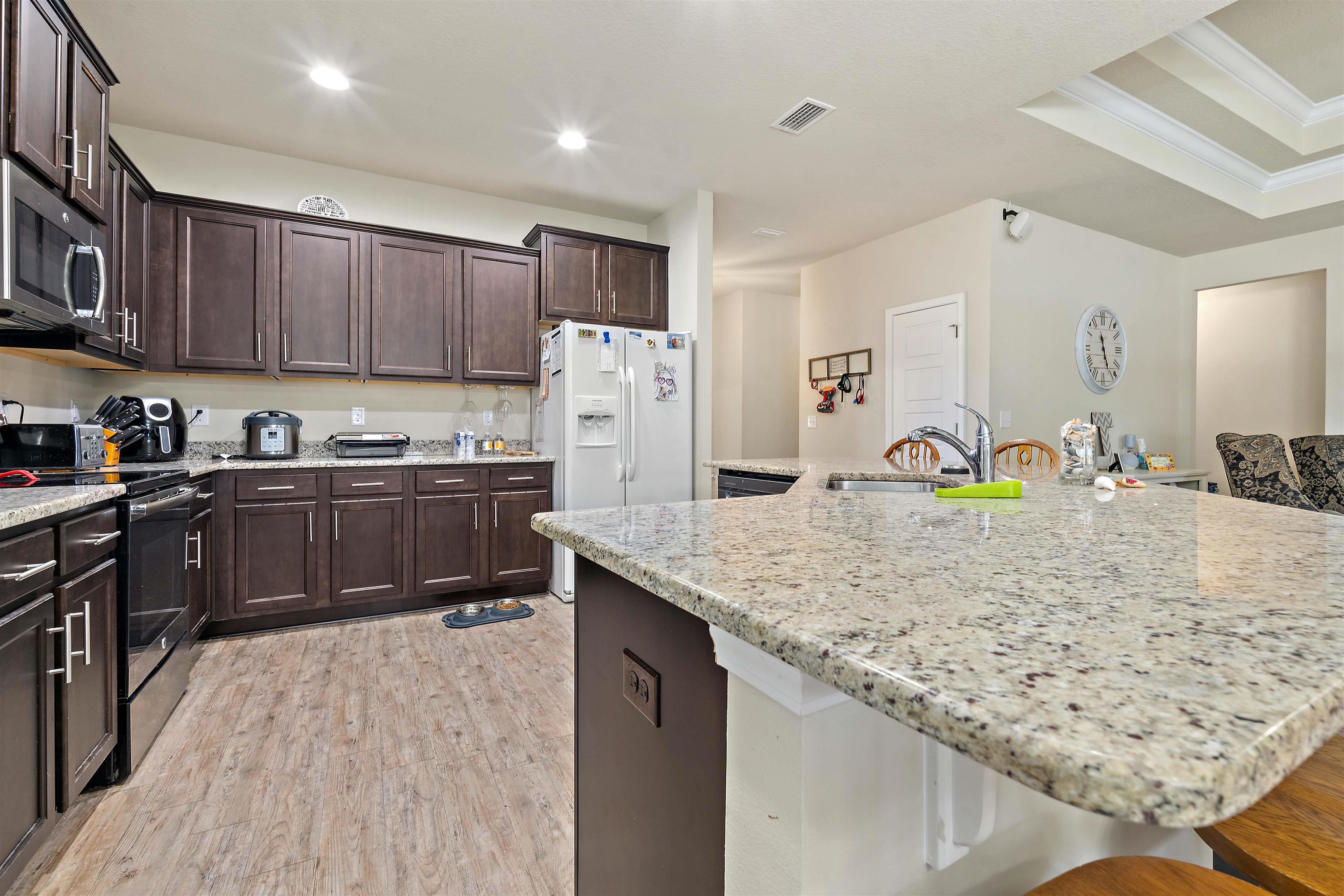 11712 Alameda Court Daphne, AL 36527 - Photo 3 of 27 Kitchen