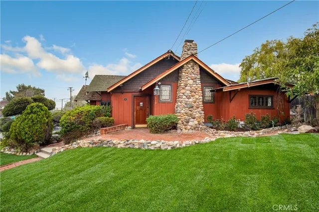 $3,195,000 | 310 Hawthorne Road, Laguna Beach, CA 92651