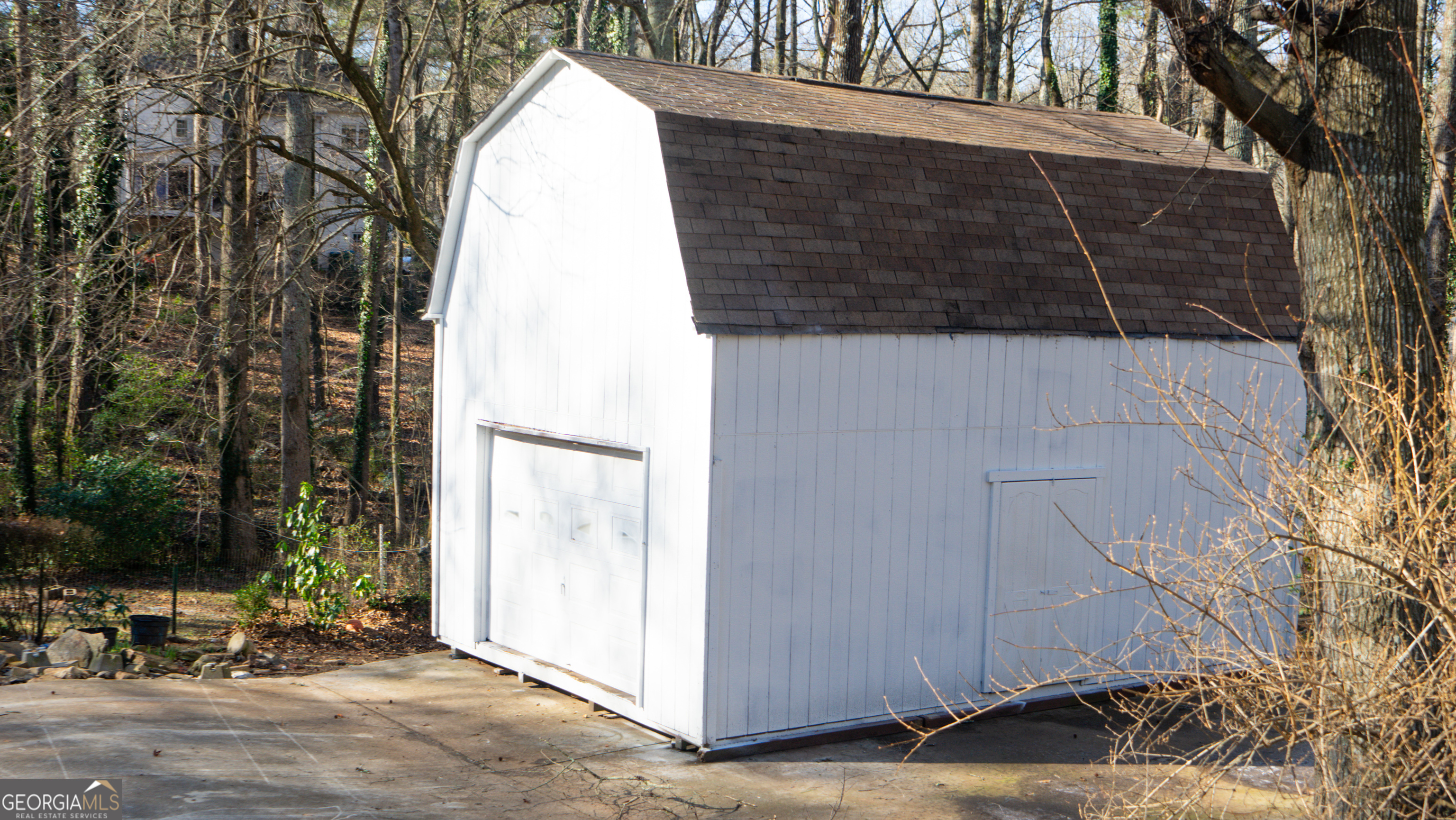 1373 Fairfield Drive Southwest Lilburn, GA 30047 - Photo 12 of 79