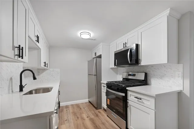 $269,900 | 1141 Hartford Avenue, Unit 4B, Johnston, RI 02919