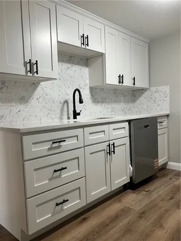 $269,900 | 1141 Hartford Avenue, Unit 4B, Johnston, RI 02919