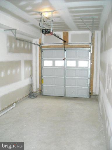 3441 Falls Road Baltimore, MD 21211 - Photo 22 of 23 Garage