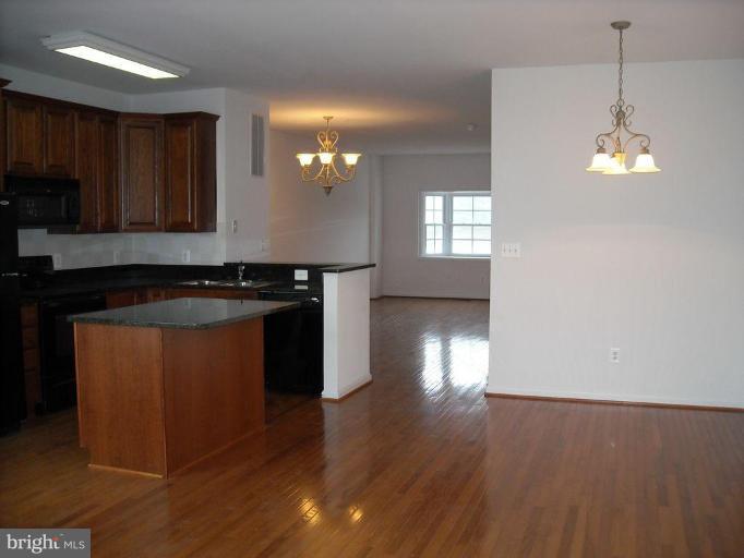 3441 Falls Road Baltimore, MD 21211 - Photo 6 of 23 Kitchen