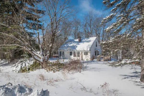 $329,000 | 752 Rte 9 East Wilmington Vt 05363, Wilmington, VT 05363