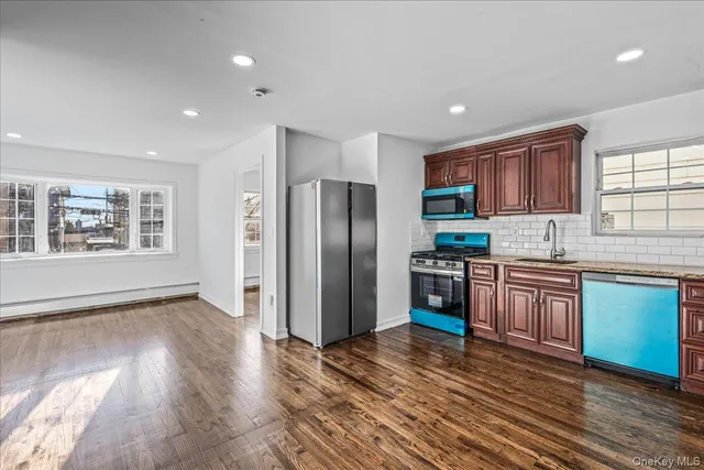 $3,525 | 953 A East 217th Street, Unit 3 | Williamsbridge