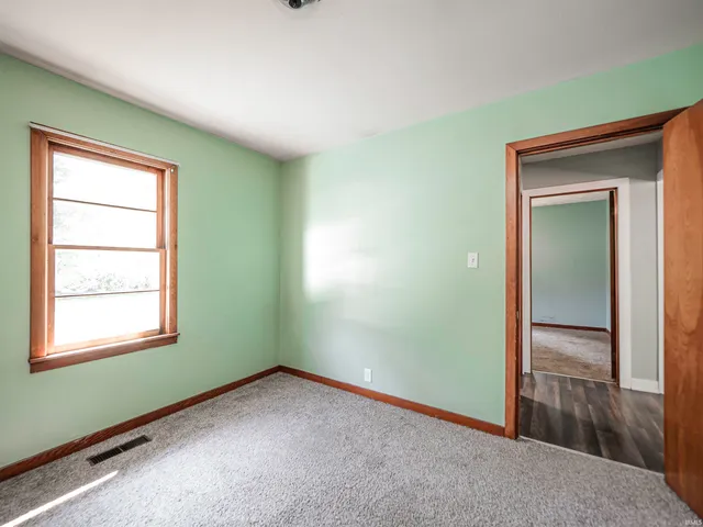 $175,000 | 1283 West County Road 50 South, Petersburg, IN 47567