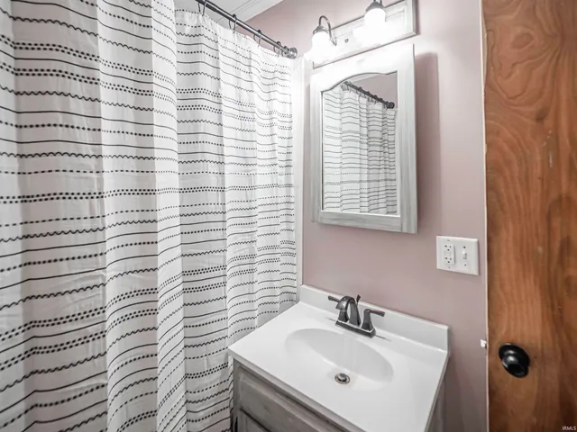 $175,000 | 1283 West County Road 50 South, Petersburg, IN 47567