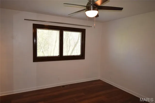 $1,950 | 3626 Blecha Road, Imperial, MO 63052