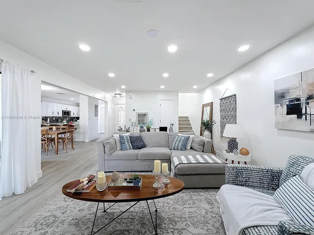 $379,000 | 8117 Northwest 71st Court, Tamarac, FL 33321