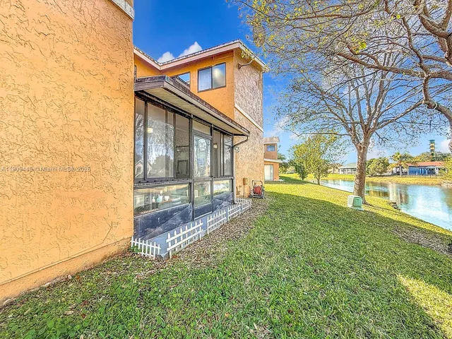 $379,000 | 8117 Northwest 71st Court, Tamarac, FL 33321