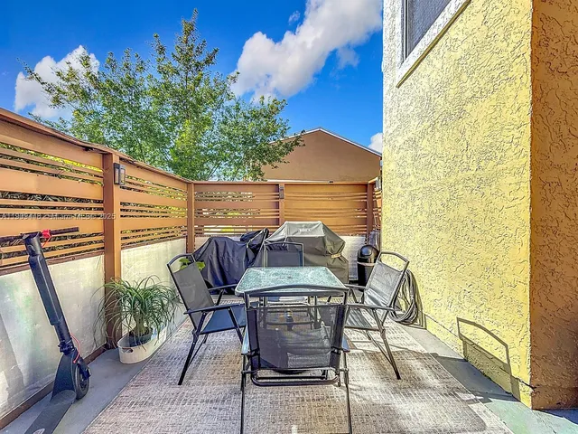 $379,000 | 8117 Northwest 71st Court, Tamarac, FL 33321