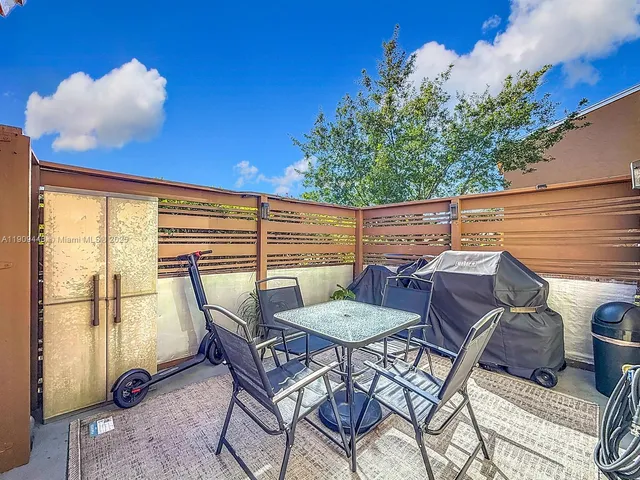 $379,000 | 8117 Northwest 71st Court, Tamarac, FL 33321