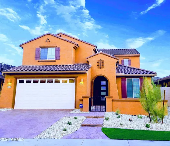 $2,900 | 9013 West Marshall Avenue, Glendale, AZ 85305