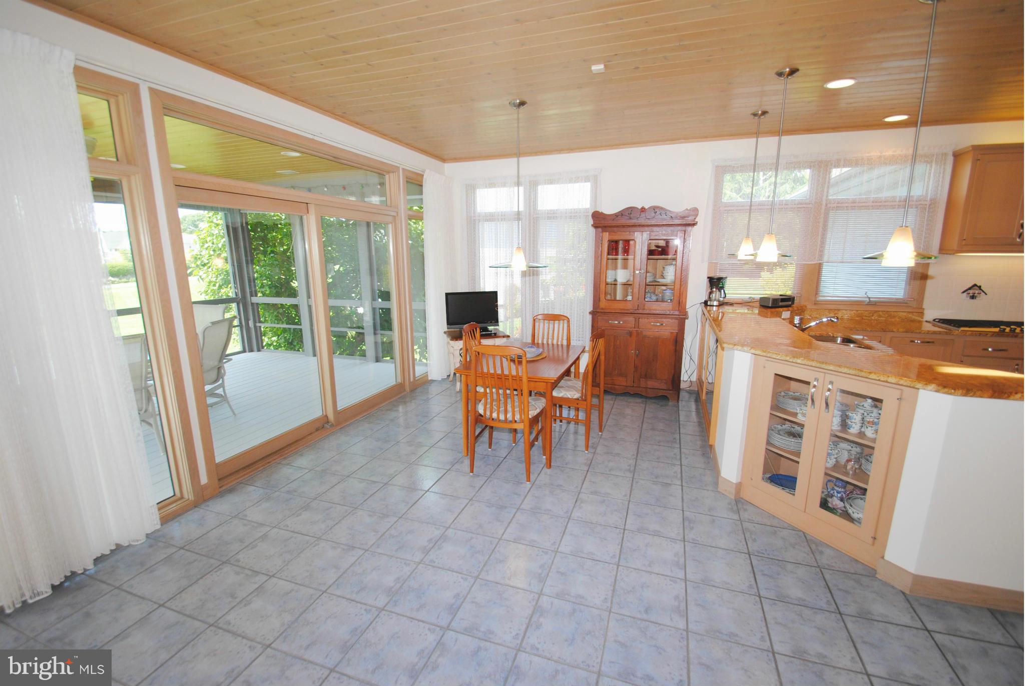 3410 Hidden River View Road Annapolis, MD 21403 - Photo 17 of 30 Plenty of dining space