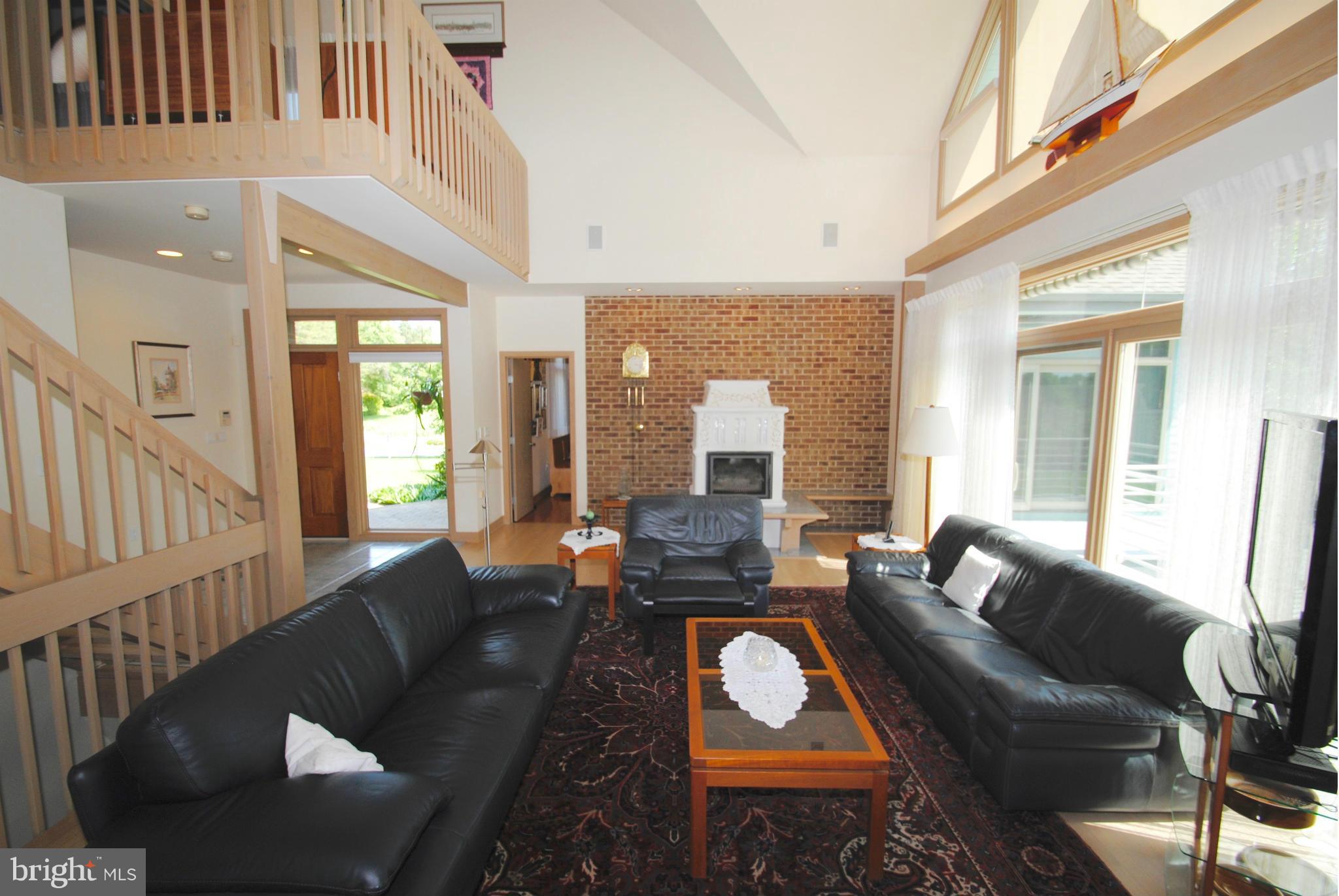 Clean, crisp lines throughout, vaulted ceilings