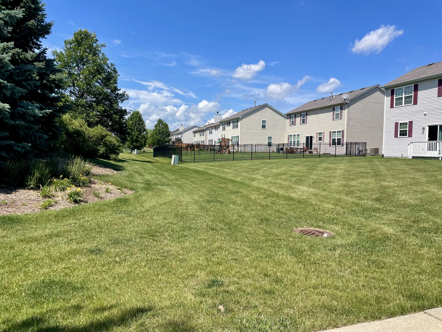 388 Toccoa Lane Volo, IL 60073 - Photo 3 of 6 a view of a big yard with a house