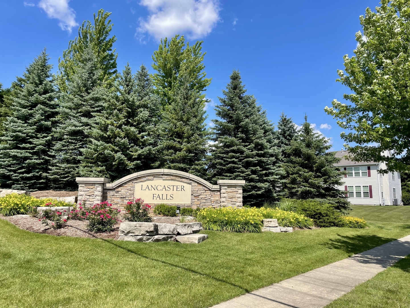388 Toccoa Lane Volo, IL 60073 - Photo 6 of 6 a front view of a house with garden