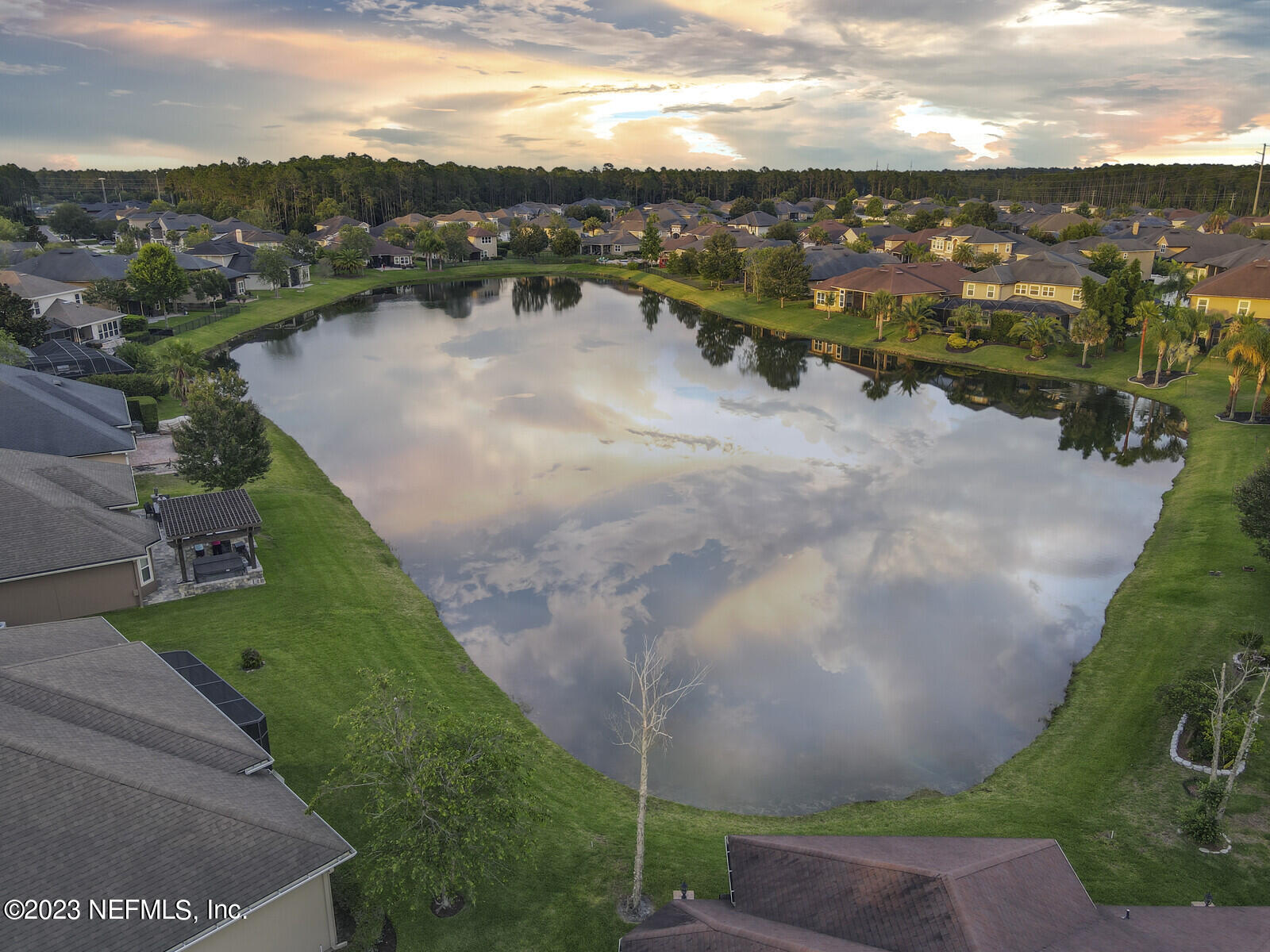 291 Ellsworth Circle St. Johns, FL 32259 - Photo 37 of 72 Aerial of Pond