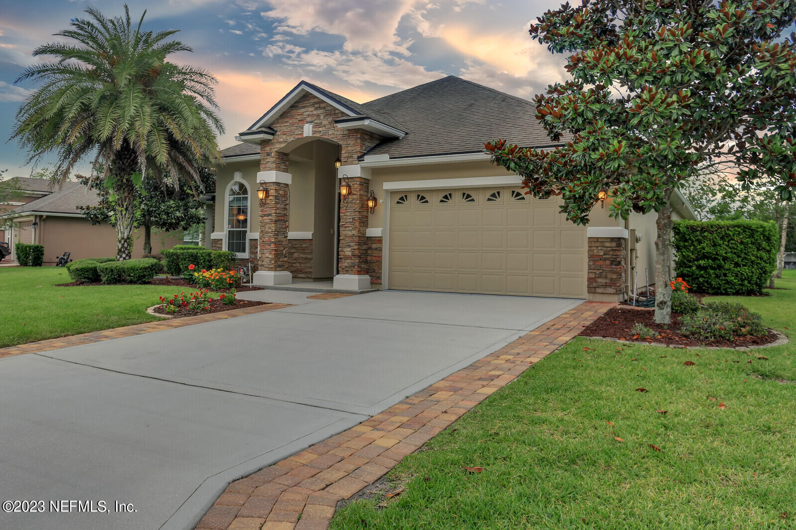 291 Ellsworth Circle St. Johns, FL 32259 - Photo 39 of 72 a front view of house with yard and green space