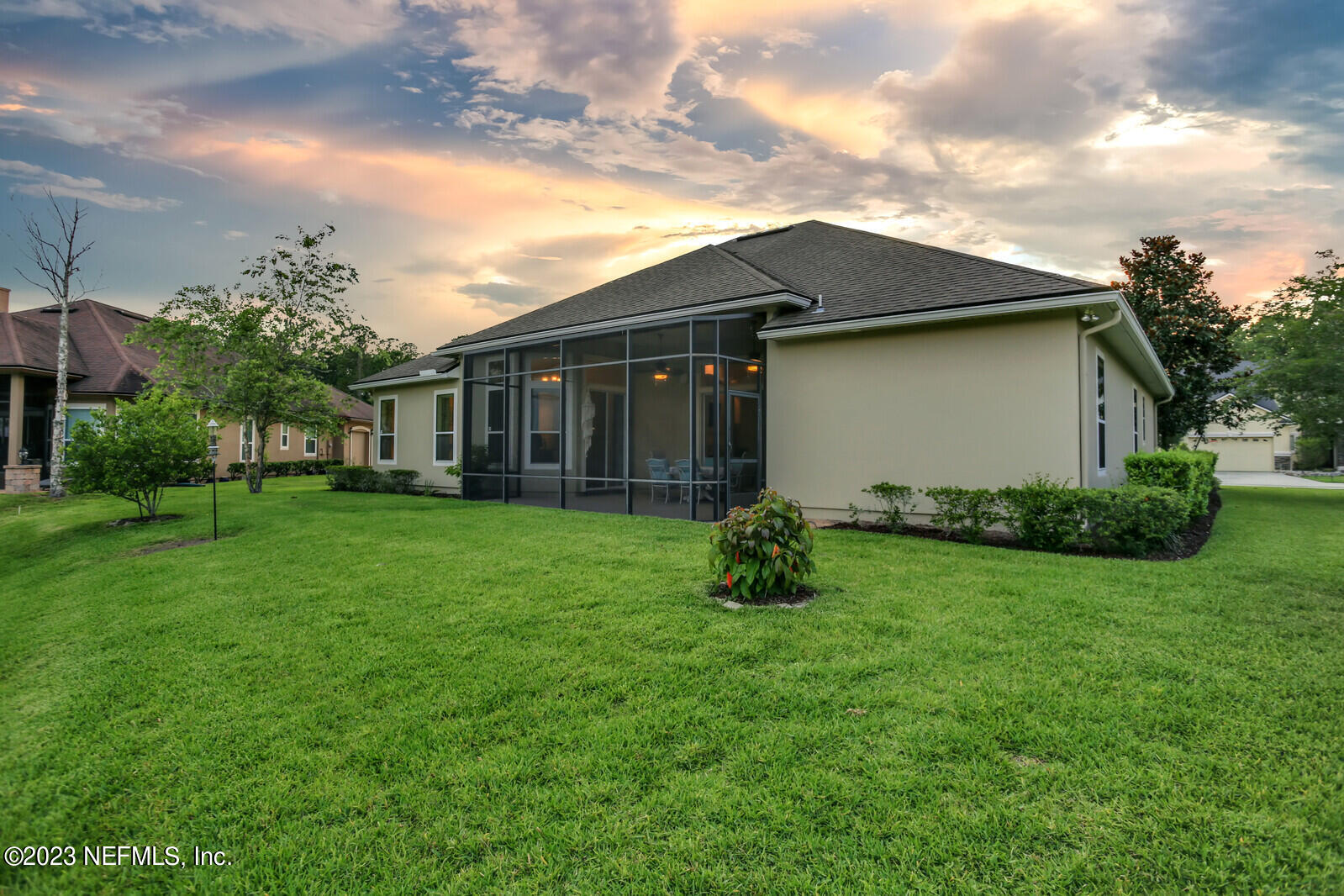 291 Ellsworth Circle St. Johns, FL 32259 - Photo 42 of 72 a house view with a garden space