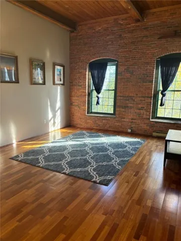 $2,200 | 300 Front Street, Unit 407, Pawtucket, RI 02860