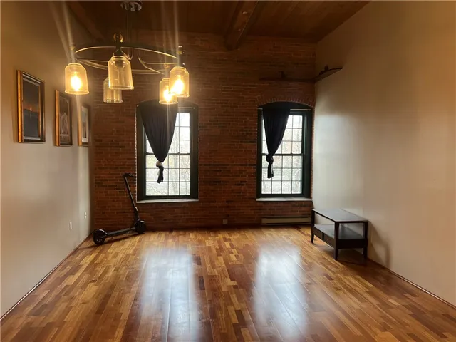 $2,200 | 300 Front Street, Unit 407, Pawtucket, RI 02860
